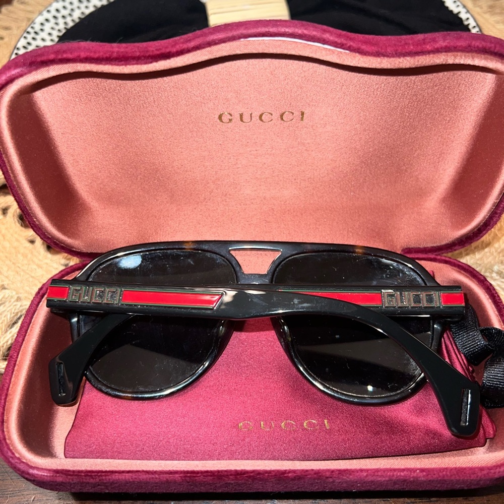 Gucci aviator sunglasses